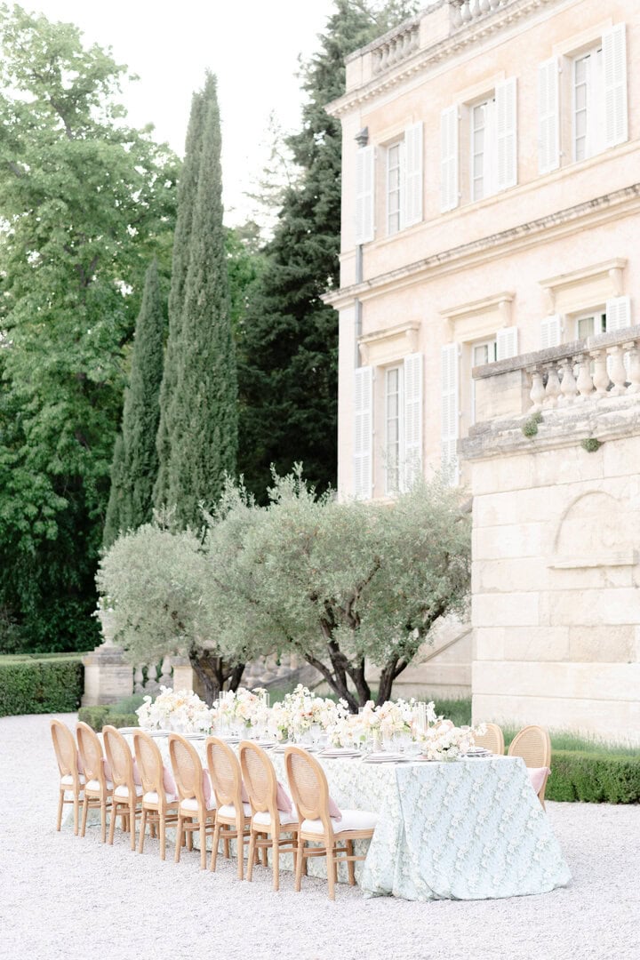 table extérieur reportage photo de mariage fine art lumineux doux